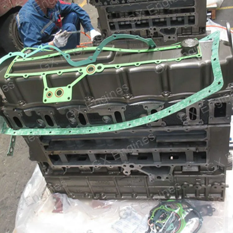 Yuchai YC6A270-50 diesel engine