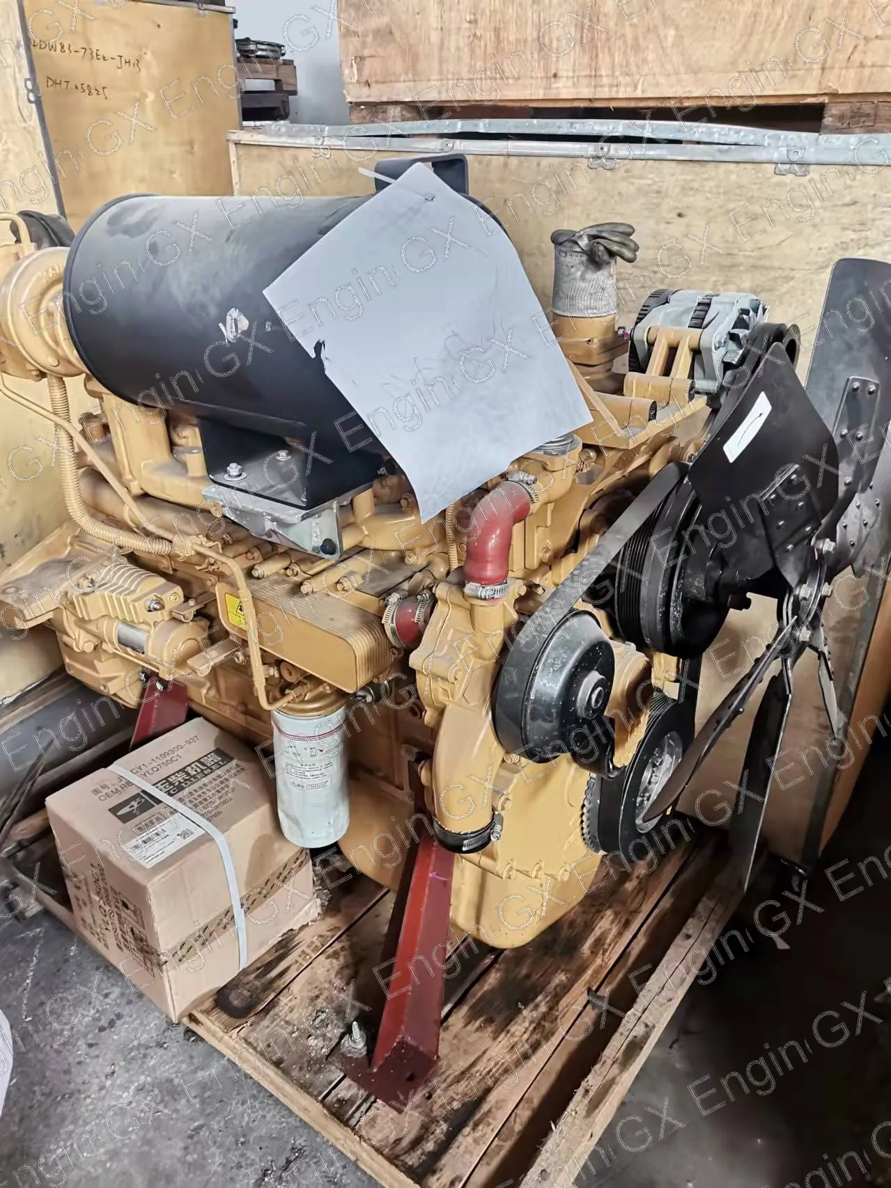 Yuchai YC6J190-T303 diesel engine